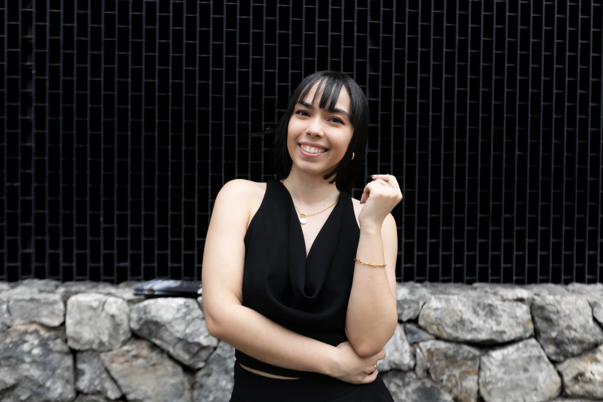 Neysha Santos Piñero debuta en la literatura con una antología cargada de magia y emociones